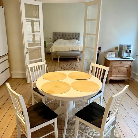 Island Life In The Center Of Apartamento Rudkøbing